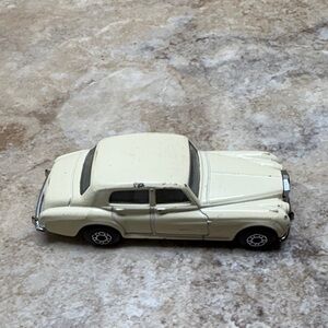 Matchbox Rolls-Royce Silver Cloud die-cast toy car 3”